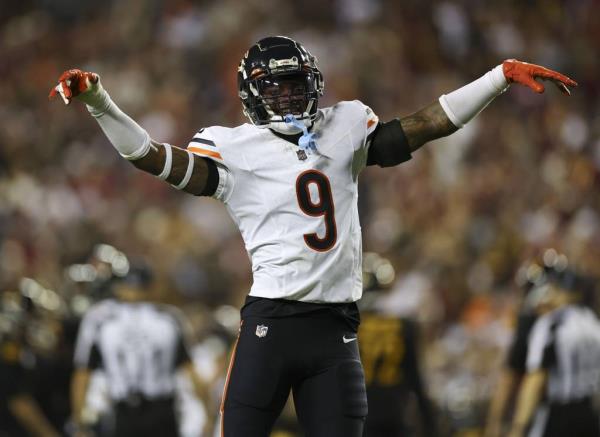 Bears safety Jaquan Brisker celebrates a missed field goal by the Commanders in the fourth quarter on Oct. 5, 2023.