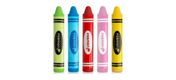 A set of 5 crayon-shaped styluses, in the colors green, blue, red, pink and yellow