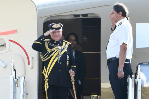 Yang di-Pertuan Agong Sultan Ibrahim boards his private plane headed to Subang Air ba<em></em>se, at the the Senai Internatio<em></em>nal Airport January 31, 2024. — Picture courtesy of Department of Information Malaysia